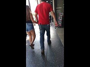 Voyeur follows a sexy shorty that walks with her boyfriend Picture 5