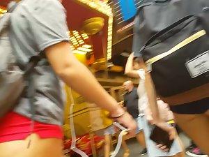 Such thick ass can't hide under backpack Picture 4