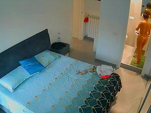 Spying on naked housewife and her sexy tan lines Picture 1