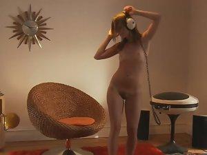 Voyeur spied on cousin's naked dance Picture 5