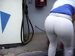 Spying a tight butt in even tighter pants Picture 8