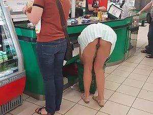 Public flashing ass and pussy in upskirt Picture 7