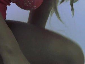 Sexy girl prepares boobs for a beach Picture 2