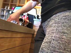 Inspecting a sporty girlfriend in the store Picture 7