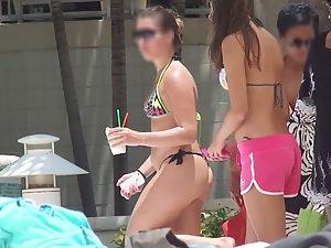 Hot curvy and slim girl together at swimming pool Picture 5