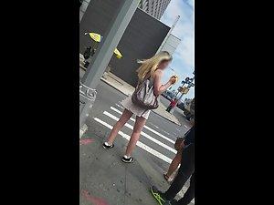 Wind raises teen girl's skirt and shows her ass Picture 1