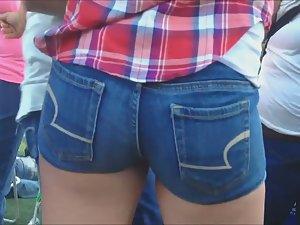 Sexy cowboy girl's tight ass Picture 5