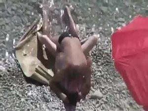 She didn't even undress for beach sex Picture 3