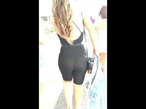 Impressive ass to waist ratio Picture 1