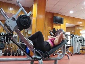 Spicy chubby girl peeped during her gym workout Picture 6