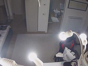 Spying on naked beauty in her apartment Picture 1