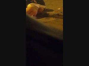 Kinky blowjob out on the street curb Picture 7
