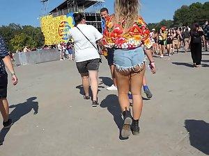 Finger licking fine ass in shorts with a wedgie Picture 2