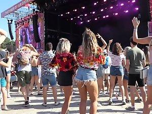 Finger licking fine ass in shorts with a wedgie Picture 3