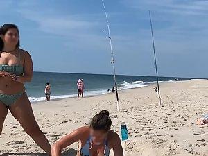 Suspicious girl with thick but firm body Picture 5