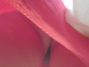 Upskirt of suspicious girl in the bus Picture 6