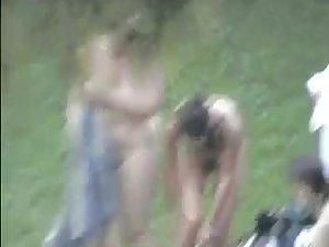 Teen girls spied preparing for a skinny dip Picture 4