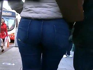 Tight ass that looks very spankable Picture 8