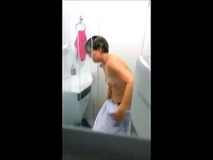 Window peep on naked stepsister right after shower Picture 8