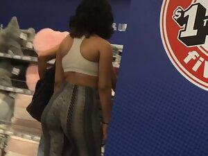 Big soft booty in very sexy leggings Picture 2