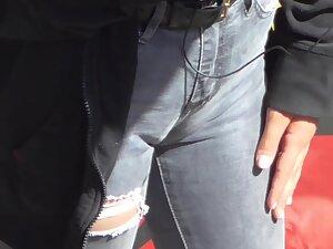 Big pussy found inside teen's tight jeans