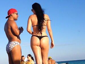 Checking out her sexy dance moves in bikini Picture 8