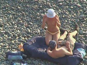 Beach oral sex in front of some people Picture 1
