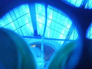 Pussy seen in standing solarium machine Picture 1