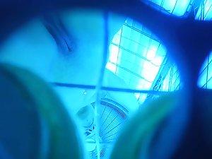 Pussy seen in standing solarium machine Picture 6