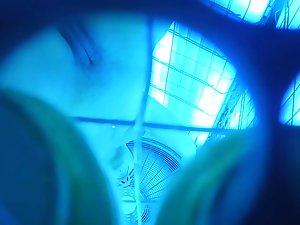 Pussy seen in standing solarium machine Picture 7