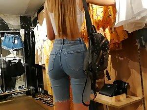 Ass and body of a supermodel