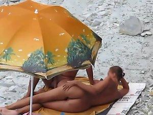 Attractive girl sucking a dick on the beach Picture 5