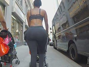 Big ass of black ghetto milf slut Picture 3