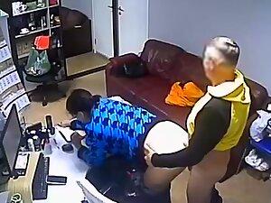 Hidden cam caught boss emptying his balls in his secretary Picture 3