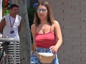 She wants her big boobs to get lots of attention Picture 5