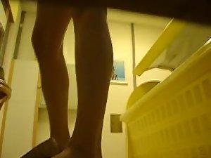 Thin girl spied in the tanning room Picture 6