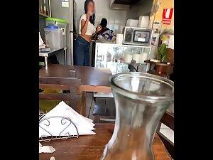 Voyeur saw hottest waitress in a crappy coffee bar Picture 5