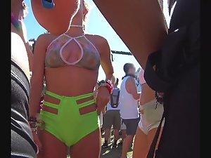 Raver girl got a big pussy bulge Picture 6