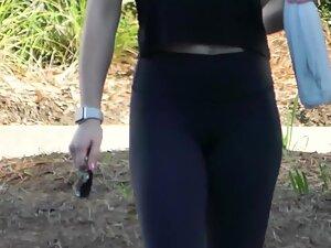 Two cameltoes in group of three gym girls Picture 8