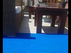 Hot ass in a swimsuit at a beach bar Picture 2