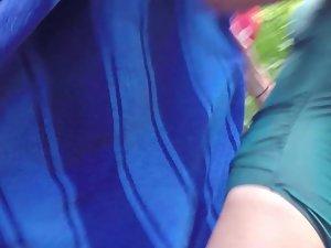 Hot girl becomes even sexier when she gets wet Picture 7