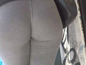 Phat ass in grey tights Picture 8