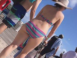 Lovely asses from all around water park Picture 2