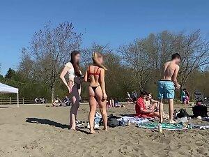 Group of thick teenage friends in thong bikinis Picture 5