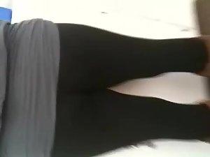 Nicely shaped butt in tight leggings Picture 3