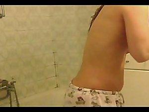 Teen girl filmed as she dries hair Picture 1