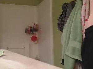 She texts before stepping in the shower Picture 8