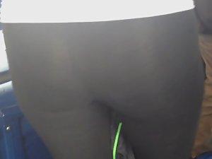 Sexy thong seen when she bends over Picture 5