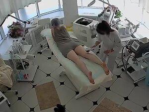 Spying her hairy pussy during beauty treatment Picture 8