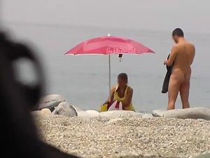Chubby girl undresses at the beach Picture 6